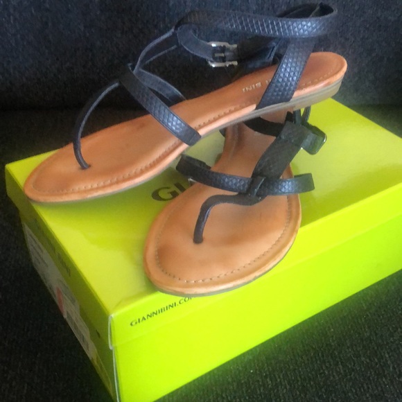 ❤️SOLD❤️ Gianni Bini sandals - Picture 2 of 5